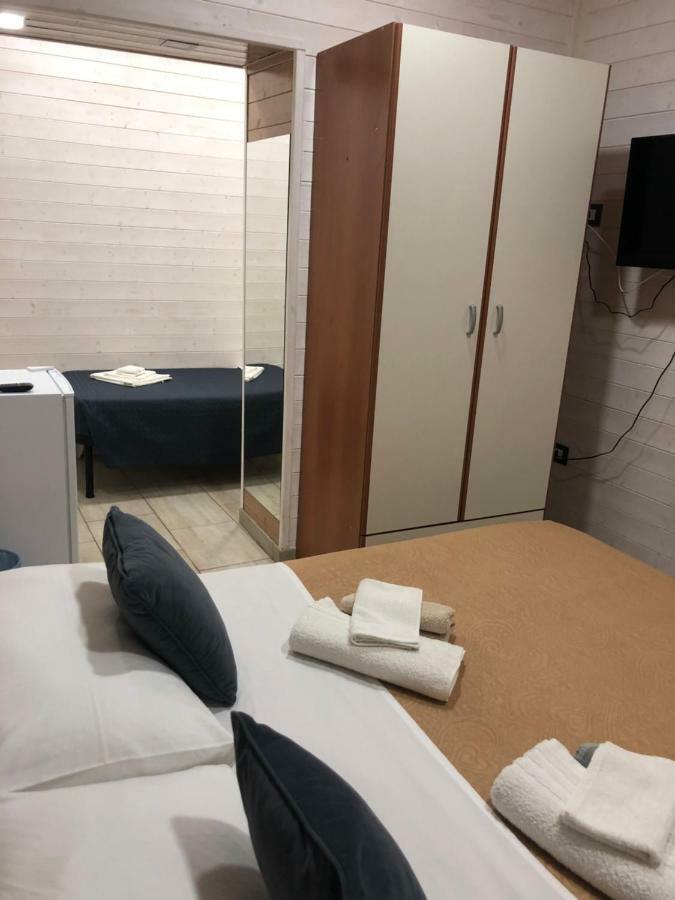 Rooms Chanel Syracuse Exterior photo